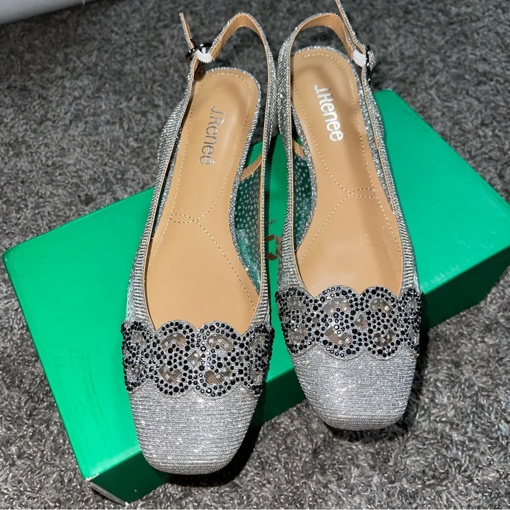 J. Renee Women's Faleece Pump Size 8.5M - Picture 4 of 8